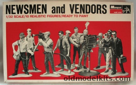 Monogram 1/32 Newsmen and Vendors 1/32 Scale-10 Realistic Slot Car Figures, RS3104 plastic model kit